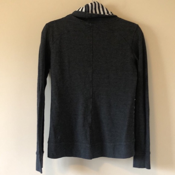 Lululemon In A Cinch Long Sleeve Tee Reversible - Picture 9 of 11